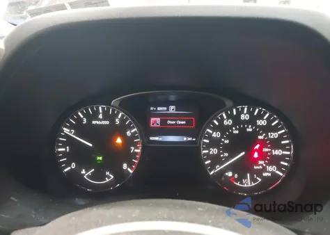 2016 Nissan Pathfinder Platinum/S/Sl/Sv z USA, uszkodzony, nr VIN 5N1AR2MM3GC619134